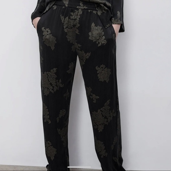 ZARA SOFT N STRETCHY TROUSERS - Picture 3 of 6